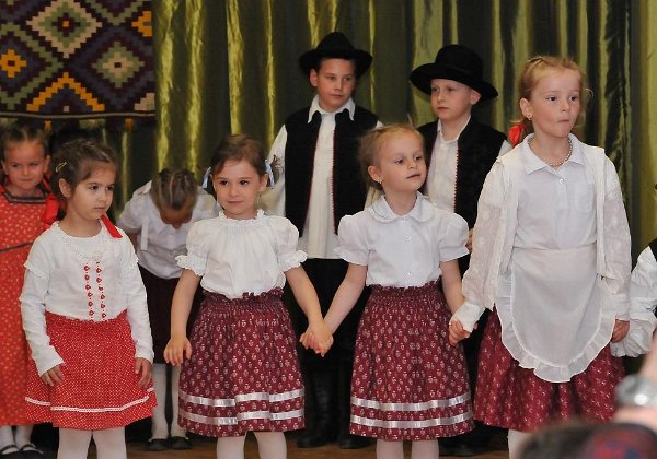 Bukovinai székely gyermekcsoportok találkozója